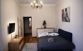 Apartament Komnata 8